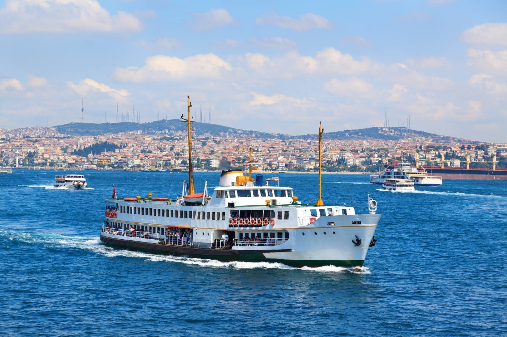 İstanbul'un Büyüsünü Keşfedin: Otel Kadıköy'ün Konforunda